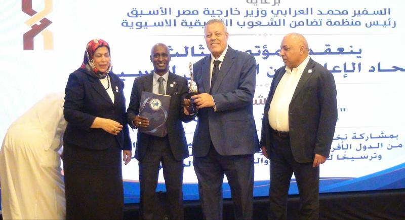 الدكتور عبدالرازق كرار خلال تكريمه