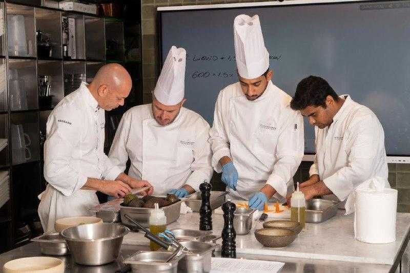 ”إيكول دوكاس” أبوظبي يفتح باب التسجيل لدورات في فنون الطهي والحلويات
