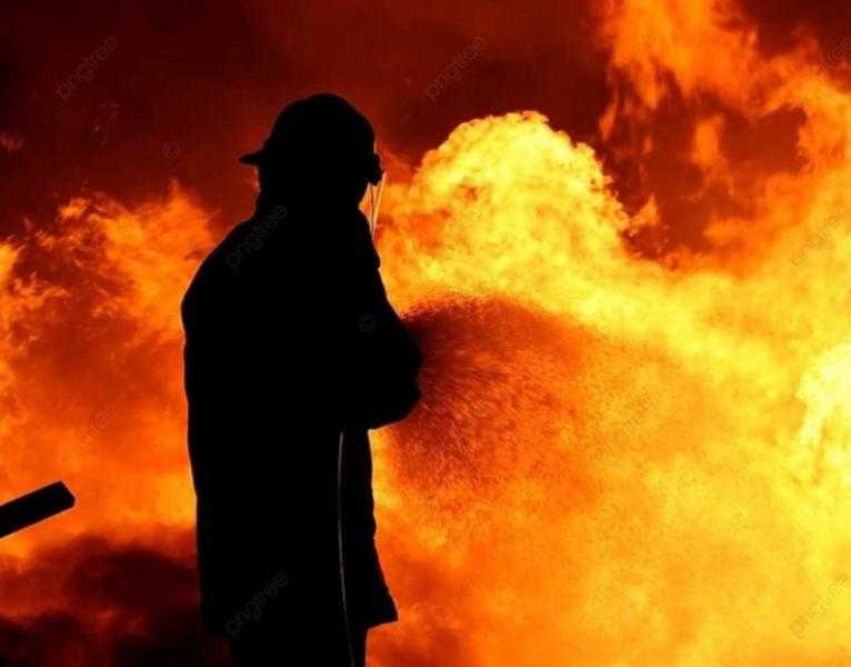 عاجل .. سوهاج .. مسن يهني حياته بإضرام النار في نفسه بقرية شندويل البلد