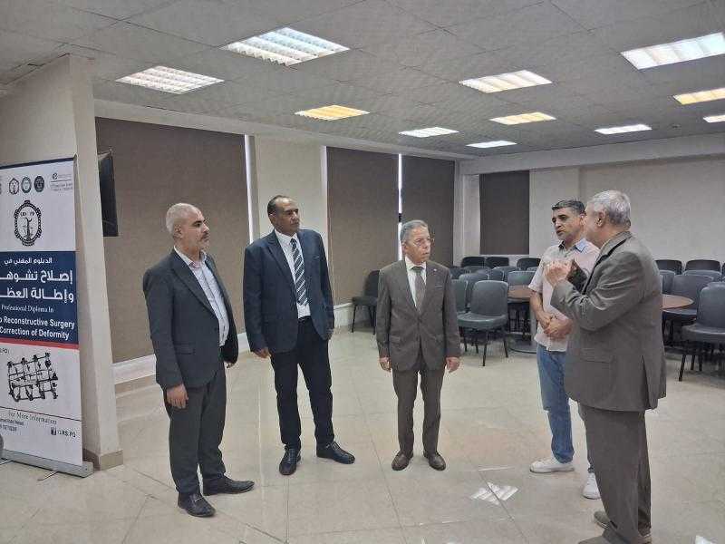 د. أسامة عبد الحي يتابع سير العمل بقطاعات الاتحاد المختلفة.. ويؤكد: حريصون على استعادة الدور الريادي لاتحاد الاطباء العرب