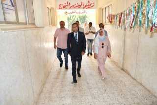 استعدادا للعام الدراسي الجديد.. محافظ المنوفية يفاجئ عدد من المدارس للوقوف على الحالة العامة