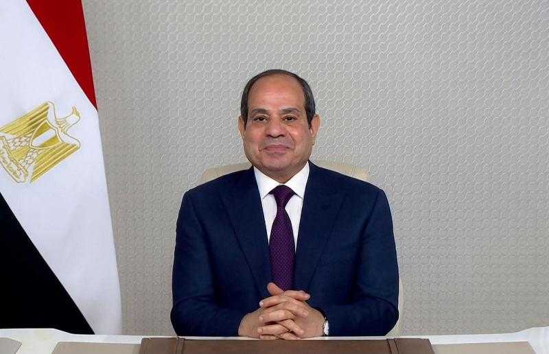 الرئيس السيسي، يجتمع بالسيد محمد عبد اللطيف وزير التربية والتعليم والتعليم الفني، واللواء أ. ح محمد صلاح التركي مدير الأكاديمية العسكرية المصرية.