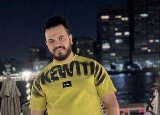 الشاعر محمود خليفة يدخل التاريخ الفني بألبوم «غيّر فكرك»