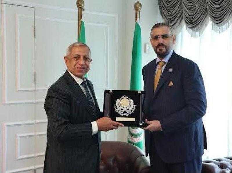 السفير عبدالمطلب إدريس ثابت يزور الأكاديمية العربية للعلوم والتكنولوجيا والنقل البحري ويبحث تعزيز التعاون الأكاديمي ودعم الطلبة الليبيين
