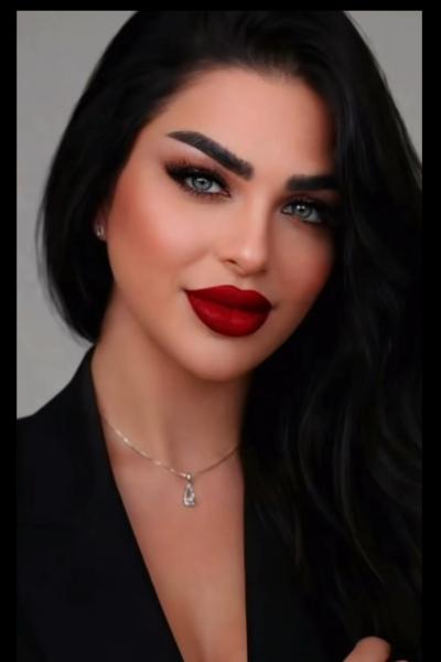 دكتورة دانا تواكب أحدث صيحات الجمال بتقنيات مبتكرة من خلال Iconic by D
