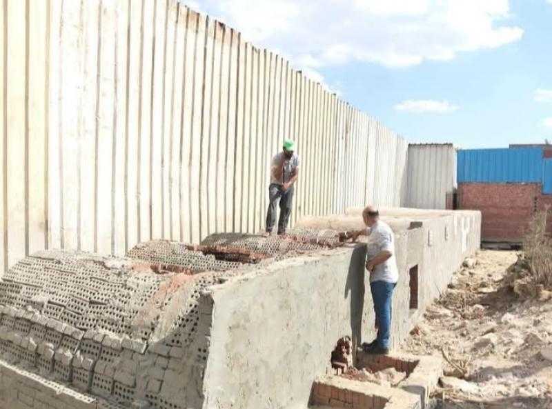 ازالة 8 مقابر مخالفة بقويسنا وبركة السبع