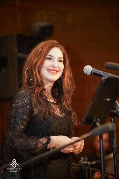 الفنانة التونسية درة الجليدي ترتقي سلم نجوم الغناء من قلب القاهرة
