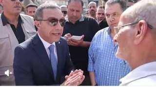 محافظ المنوفية لسائق بموقف شبين أي طلبات عنيا ليكم .. زيادة الاجرة خط احمر