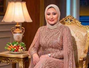 مروة زايد تبدأ الموسم الجديد من برنامجها على قناة الشمس