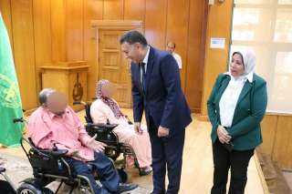 من طلب الي استجابه : محافظ القليوبية يسلم 5 كراسي كهربائية لذوي الهمم