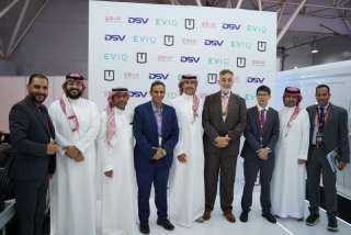 تعاون بين EVIQ وهلا أوتو وDSV لتسريع اعتماد المركبات الكهربائية في الخدمات اللوجستية بالسعودية