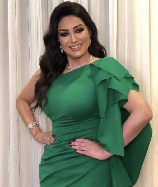 وفاء عامر